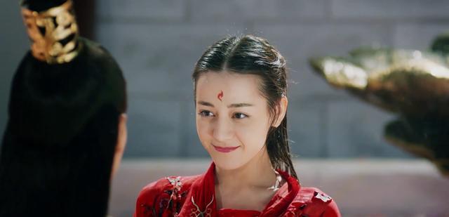 杨洋、迪丽热巴“荣耀夫妇”再携手,古装剧《媚世》明年开机 2 20221128 02