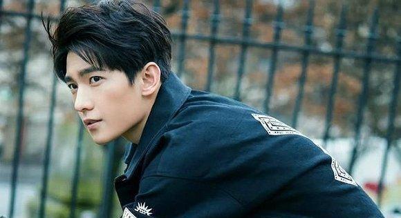 杨洋、迪丽热巴“荣耀夫妇”再携手,古装剧《媚世》明年开机 4 20221128 04