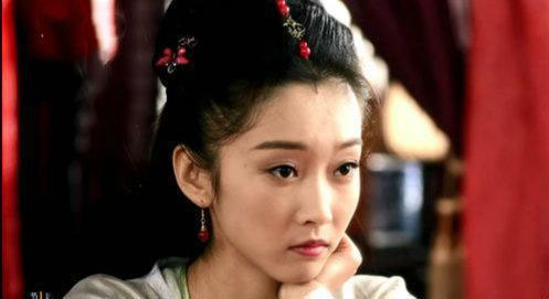 杨洋、迪丽热巴“荣耀夫妇”再携手,古装剧《媚世》明年开机 6 20221128 06