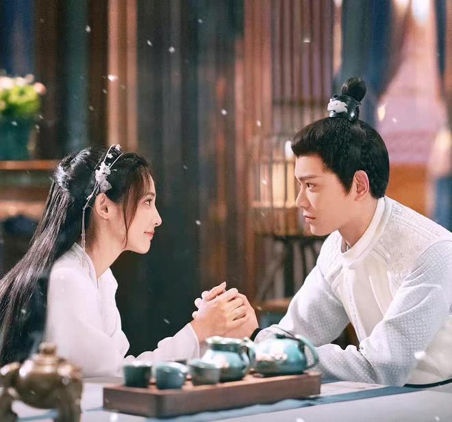 丁禹兮彭小冉《春闺梦里人》看两集弃了!剧情无脑,演员用力过猛 2 20230322 02