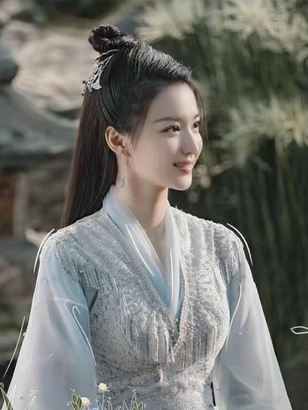 《长月烬明》和《玉骨遥》同时播出,你觉得谁会更胜一筹? 8 20230330 08