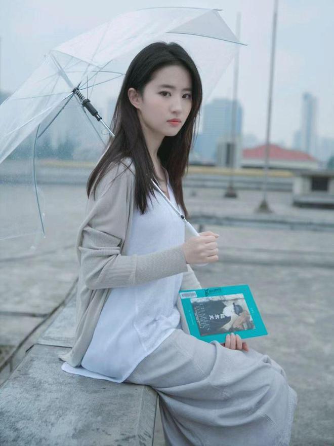 刘亦菲新剧《玫瑰故事》宣启,男主阵容让人期待! 5 20230515 05